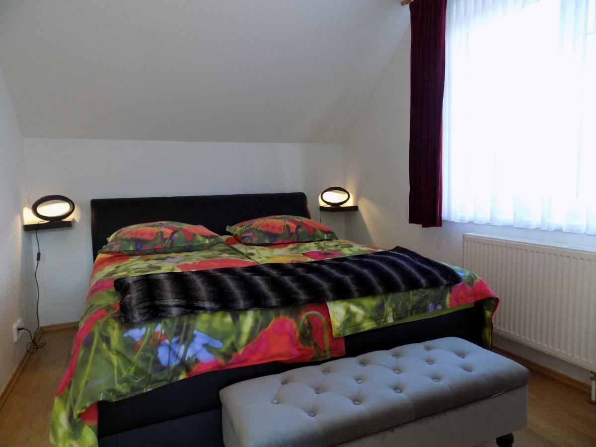 Landhaus Florian Apartment Rovensko pod Troskami ภายนอก รูปภาพ